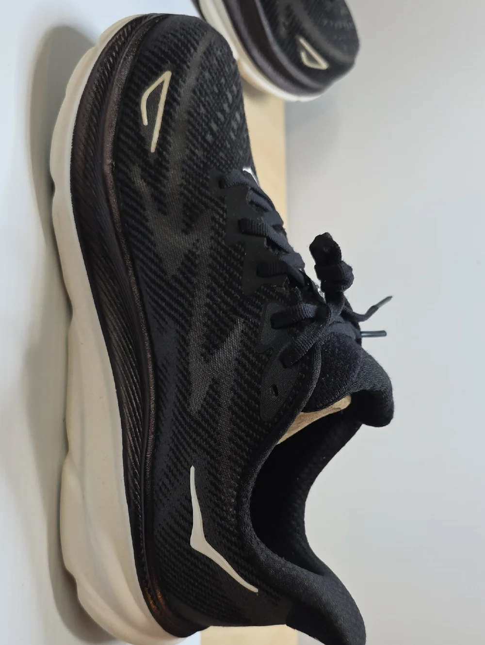 Hoka Clifton 9 Womens 9.5B Black Running Shoes with White Accents No Box - Picture 6 of 15